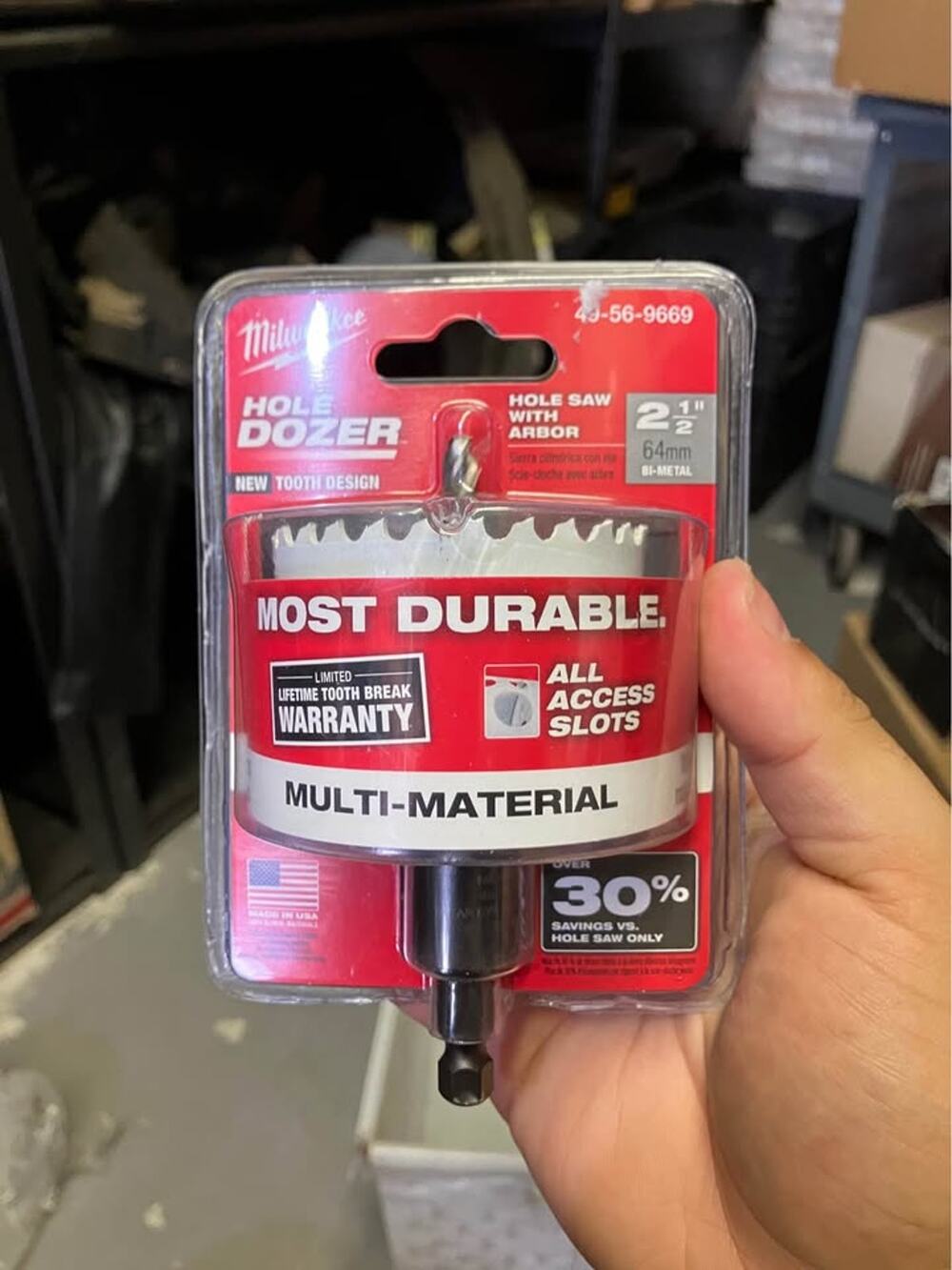 Milwaukee Hole Dozer 2-1/2" Hole Saw with Arbor 49-56-9669